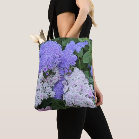 Blauer Ageraturm Blume Tasche (Von Nahem)