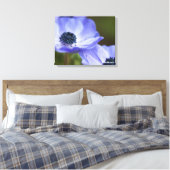 Blauer Anemone Leinwanddruck (Insitu (Schlafzimmer))