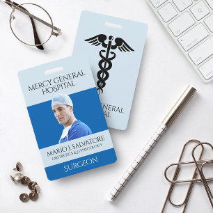 Blauer Arzt Chirurg Doktor Caduceus Krankenhaus Ausweis