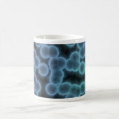 Blauer Bakterienhintergrund Kaffeetasse (Mittel)