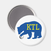 Blauer Bär mit Golf Ball & Yellow Initialen oder N Magnet (Vorderseite/Rückseite)