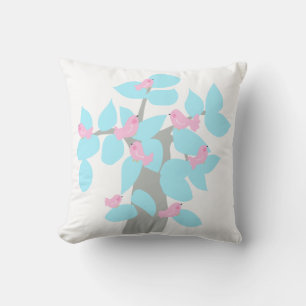 Blauer Baum mit rosa Vögeln von BabyLaia Kissen
