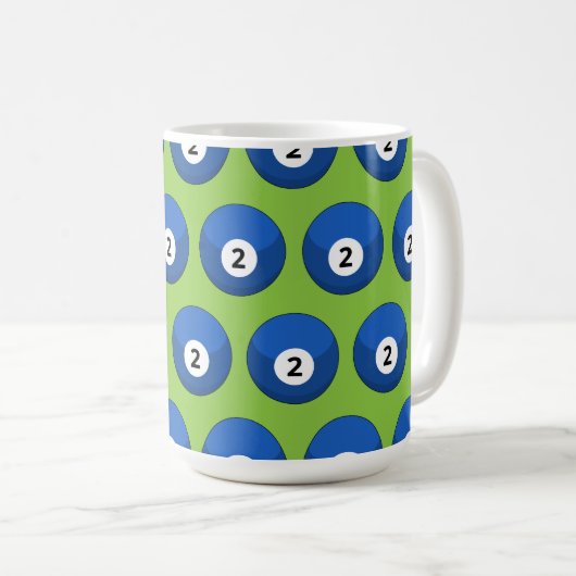 Blauer Billardball Nummer Zwei Muster Kaffeetasse (VorderseiteRechts)