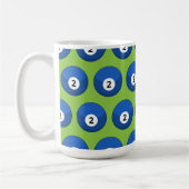 Blauer Billardball Nummer Zwei Muster Kaffeetasse (Links)