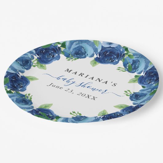 Blauer Blauer Blütenjunge Babydusche Pappteller (Schrägansicht)