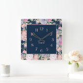 Blauer Blauer Rosa Lila Handgezeichnete Blüte  Quadratische Wanduhr (Zuhause)