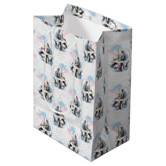 Blauer Blauer und rosa Alice im Wunderland Kinderd Mittlere Geschenktüte (Vorderseite Schrägansicht)