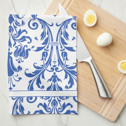 Blauer Blauer Wirbel Damask Monogramm Geschirrtuch (Viertel Falte)