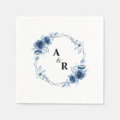 Blauer Blumenampersand Monogram Hochzeit Serviette (Vorderseite)