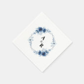 Blauer Blumenampersand Monogram Hochzeit Serviette (Ecke)