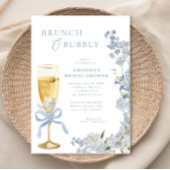 Blauer Blumenbrunch und knackiger Champagner Glass Einladung