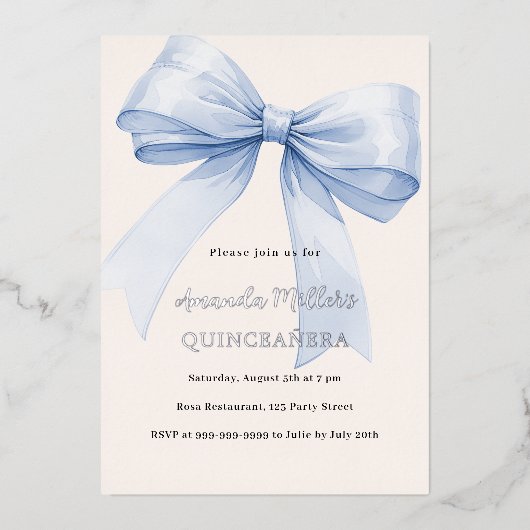 Blauer Bug elegant Quinceanera Luxus Folieneinladung (Vorderseite)