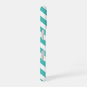 Blauer Chevron mit Monogramm iPhone 16 Hülle (Rechte Seite)