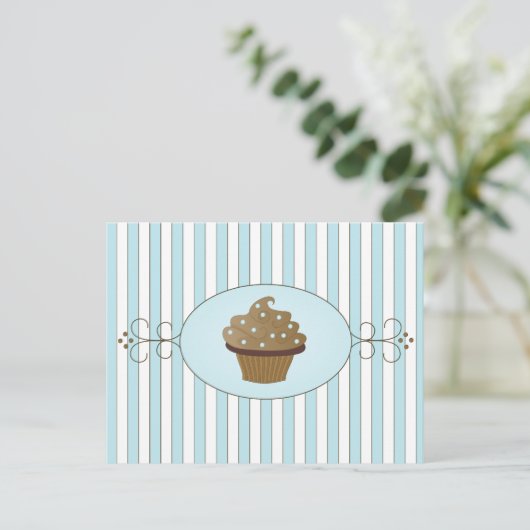 Blauer Cupcake Postkarte (Stehend Vorderseite)
