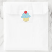 Blauer Cupcake Quadratischer Aufkleber (Tasche)