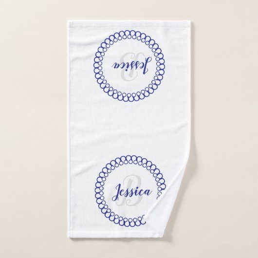 Blauer dekorativer Circle Monogram Badetuch Set (Handtuch)