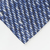 Blauer Denim: Jeans Textur. Fleecedecke (Ecke)