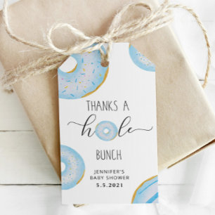 Blauer Donut dank Lochstück Geschenkanhänger
