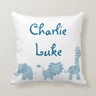 Blauer Elefant, Löwe und Giraffe personalisiert Kissen