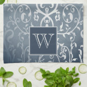 Blauer Eleganter Blüh Monogram Handtuch (Gefaltet)