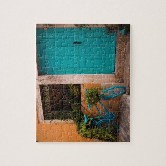 Blauer Fahrrad und Tür im Sommer Puzzle (Vertikal)