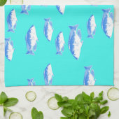 Blauer Fisch auf Türkis Geschirrtuch (Gefaltet)