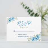 Blauer Floral Response Card RSVP Karte (Stehend Vorderseite)