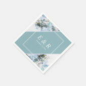 Blauer Floral Watercolor Monogram Hochzeitsempfang Serviette (Ecke)