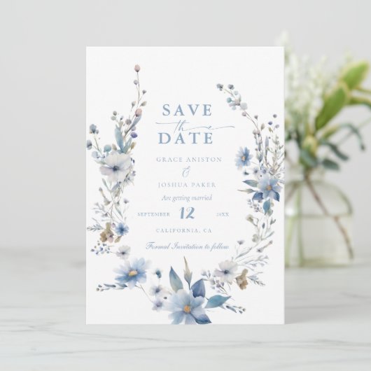 Blauer Frühling im Grünen Hochzeit Rettend Save The Date (Stehend Vorderseite)