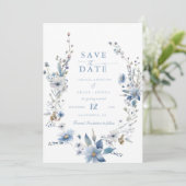 Blauer Frühling im Grünen Hochzeit Rettend Save The Date (Stehend Vorderseite)