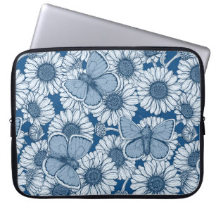 Blauer Frühling, wilde Blume, Gänseblümchen Laptopschutzhülle