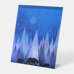 BLAUER GEOMETRISCHER BERG BÄR SOCKELSCHILD