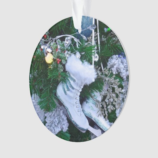 Blauer Glitzer und Pelzeis-Skate auf Weihnachtsbau Ornament (Vorderseite)