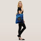 Blauer Glitzern Abstrakt gefrorene Blasen Monogram Tasche (Am Model)