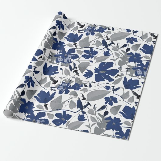 Blauer Graue Clematitis Blütenblume Geschenkpapier (Ungerollt)
