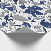 Blauer Graue Clematitis Blütenblume Geschenkpapier (Ecke)