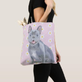 Blauer Grauer Bulldog mit Daisies Tasche (Von Nahem)