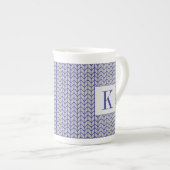 BLAUER Grauer STRICK Knochen China Tasse + Anfangs (Vorderseite Rechts)