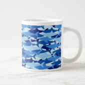Blauer Haifisch-Muster Jumbo-Tasse (Rechts)