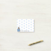 Blauer Hasen in der Schachtel Post-it Klebezettel (Auf Schreibtisch)
