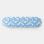 Blauer Hibiskus, Blumen, Muster von Blume Skateboard (Horizontal)