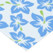 Blauer Hibiskus, Blumen, Muster von Blume Tischdecke (Schrägansicht)