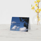 Blauer Himmel auf einer Beileid-Karte Karte (Gelbe Blume)