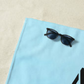 Blauer Himmel, Initialen, Name und Strandleben Strandtuch (Beispiel)