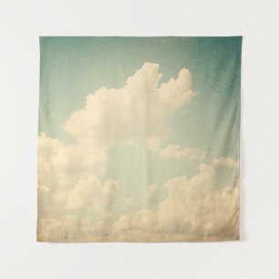 Blauer Himmel mit etwas weißem Puffsack, wolkig, V Wandteppich