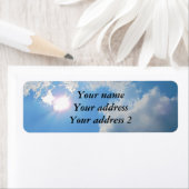 Blauer Himmel mit Sonne und Wolken Foto (Insitu)