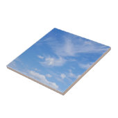 Blauer Himmel mit wispy Wolken Fliese (Seite)