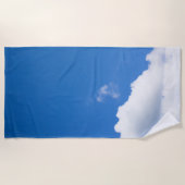Blauer Himmel mit Wolken Strandtuch (Vorderseite)