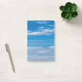 Blauer Himmel mit Wolkenkratzern Post-it Klebezettel (Büro)