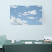 Blauer Himmel mit Wolkenuntergrund Banner (Messeveranstaltung)